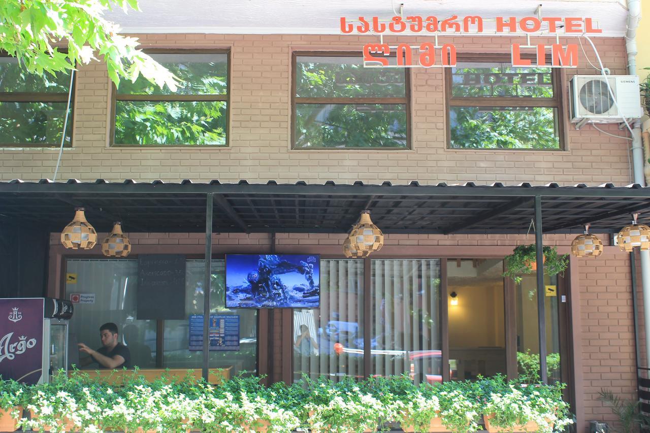 Hotel Lim Batumi Esterno foto